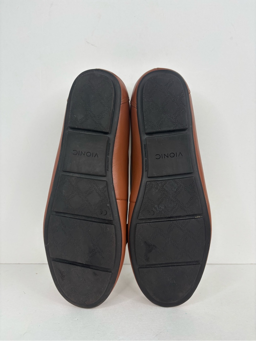 Vionic Kenya Cognac Brown
Leather Horsebit Loafers
Comfort Driving Flats 9.5 - Picture 8 of 9
